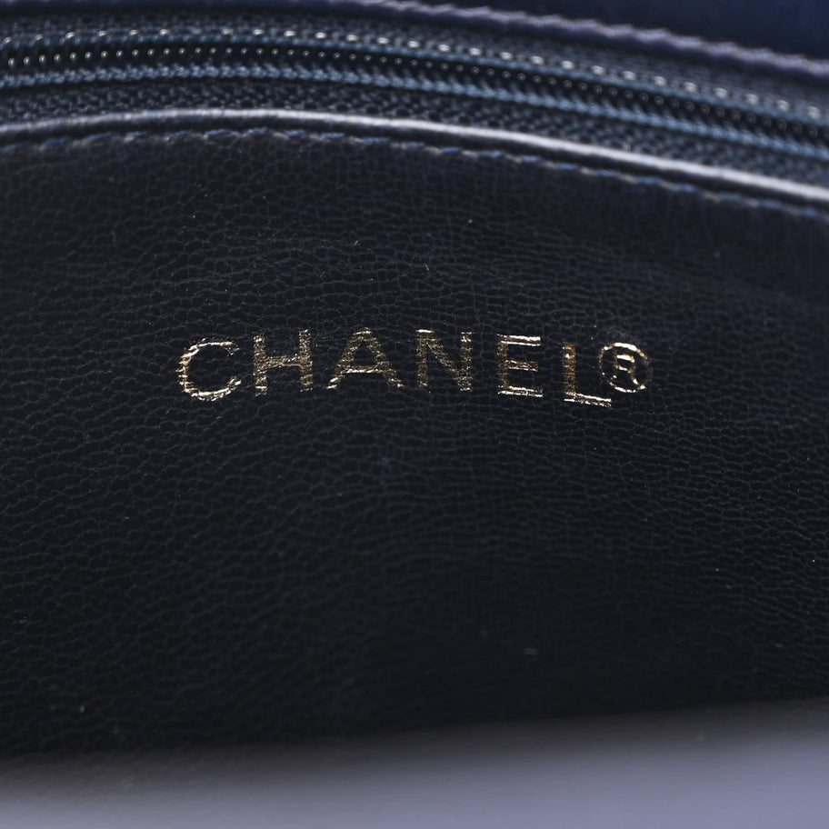Chanel Lambskin CC Tote Navy Image 6